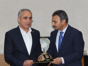 Kültür Ve Turizm Bakanı Yalçın Topçu: