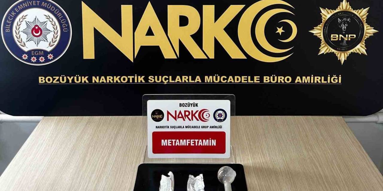 Uyuşturucu Operasyonunda Yakalanan 3 Şüpheli Şahıstan Biri Hapis Cezası İle Aranıyordu