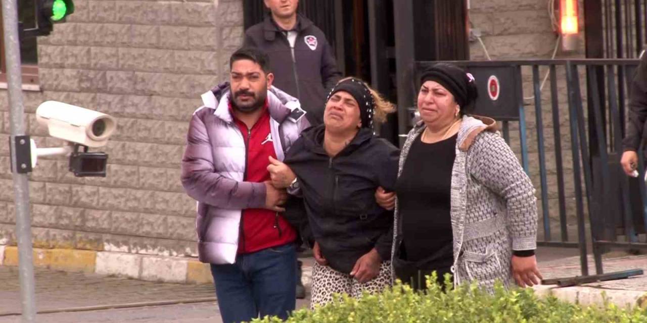 Küçükçekmece’de Kazılan Çukurda Ölen Kızın Cenazesi Adli Tıptan Alındı