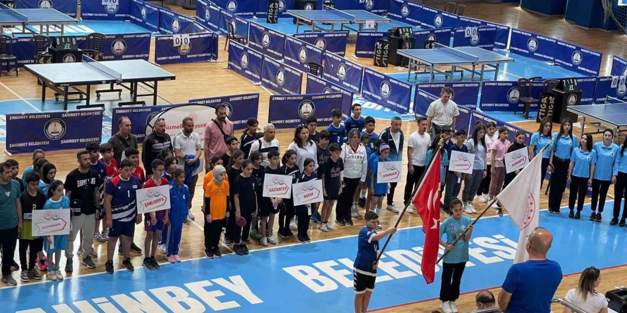 Şahinbey Belediyesi Minik Masa Tenisçilerini Ağırladı