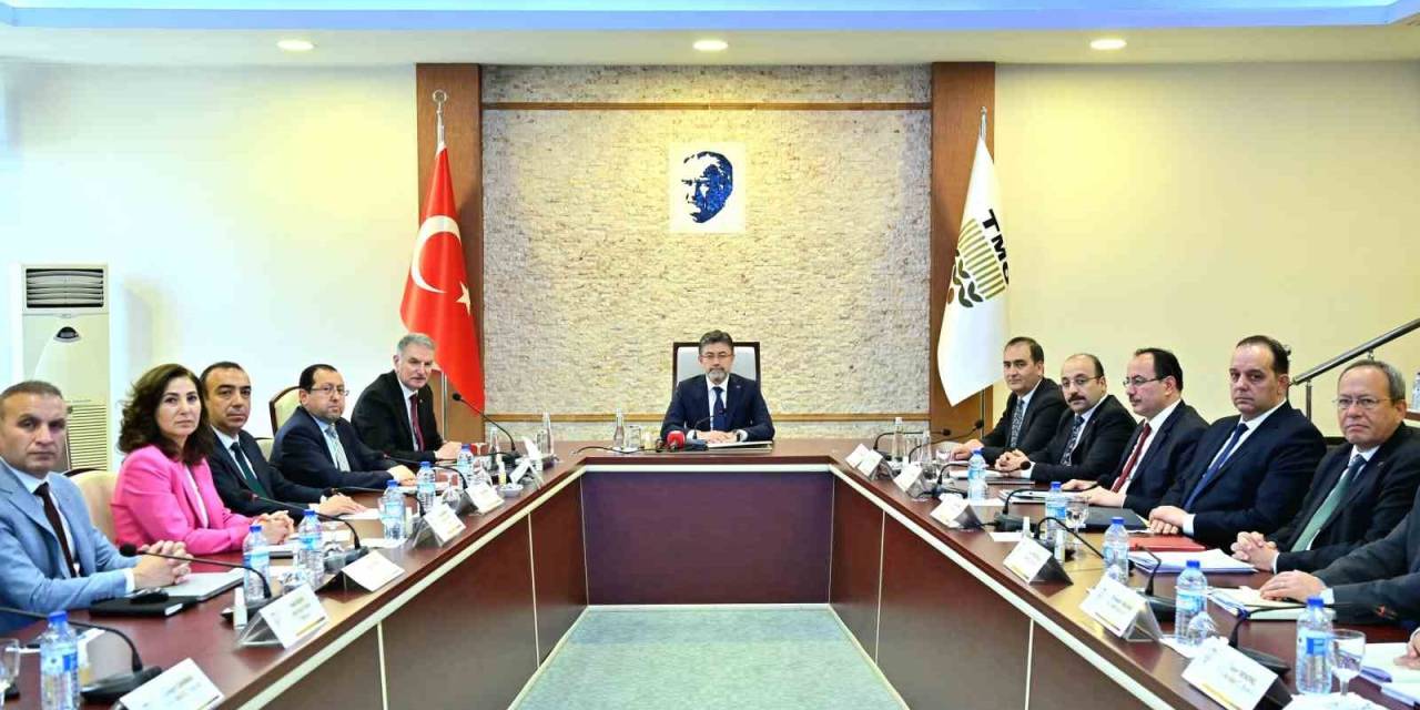 Çalışma Ve Sosyal Güvenlik Bakanı Işıkhan: “Sendikal Hareketlerin Güçlenmeye Devam Etmesi Gerekmektedir”