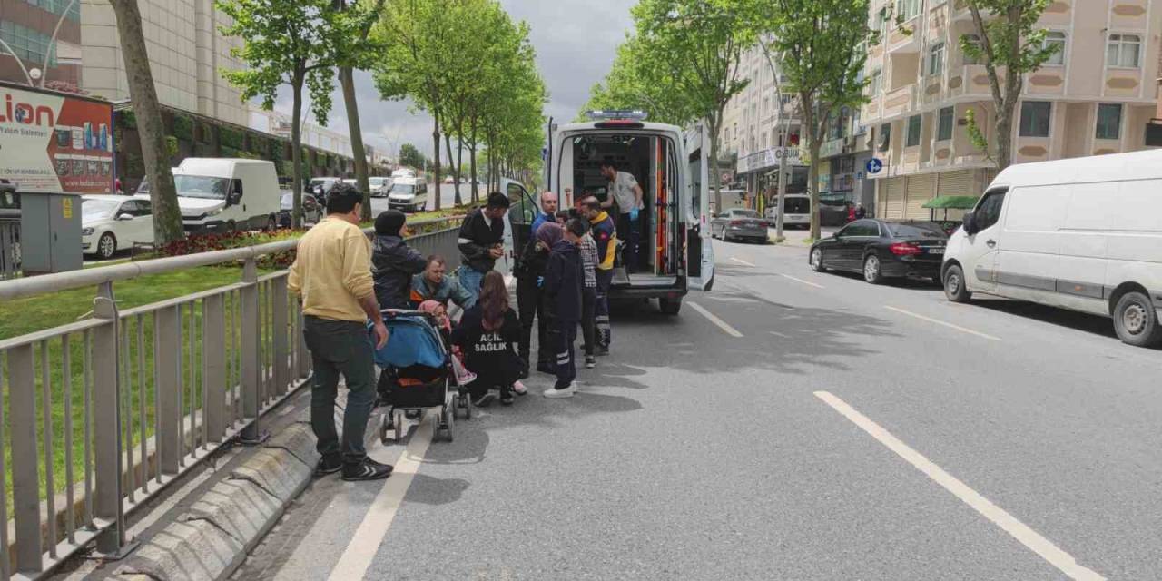 Sultangazi’de Kırmızı Işıkta Yolun Karşısına Geçmeye Çalışan Kadına Motosiklet Çarptı