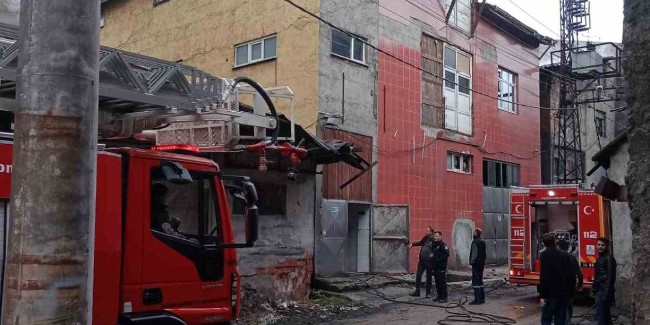 Deri Fabrikasında Çıkan Yangın Söndürüldü