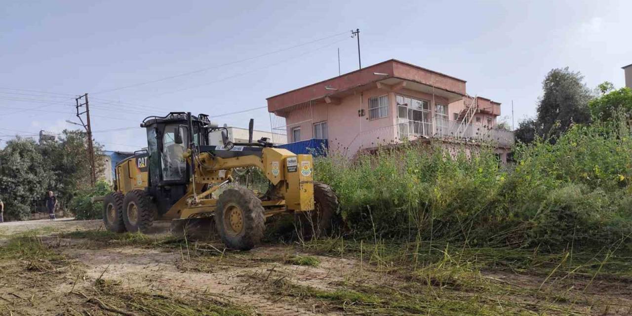 Tarsus Belediyesi Kırsal Mahallerde Yol Bakım Çalışmasını Yoğunlaştırdı