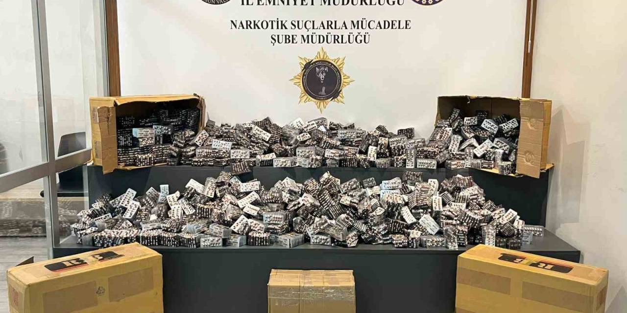 İstanbul’dan Samsun’a Getirilen 83 Bin 440 Sentetik Ecza Ele Geçirildi