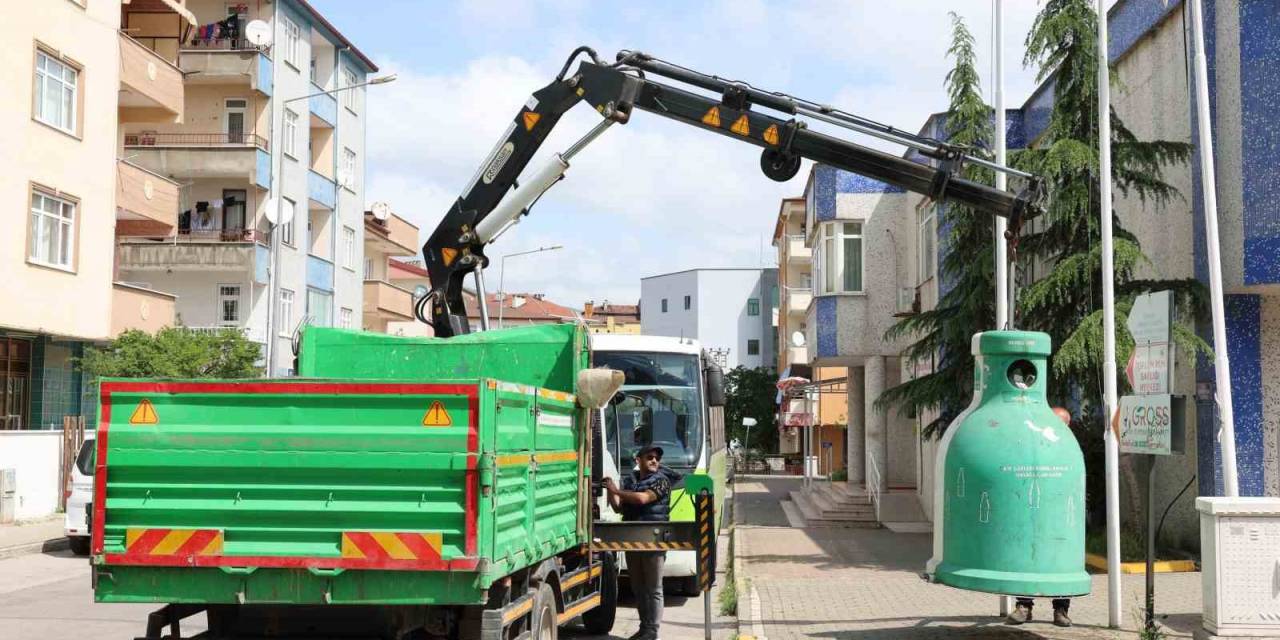 Atık Camlar Yeniden Ekonomiye Kazandırılıyor