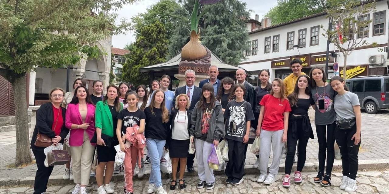 Makedonyalı Öğrenciler Safranbolu’yu Gezdi