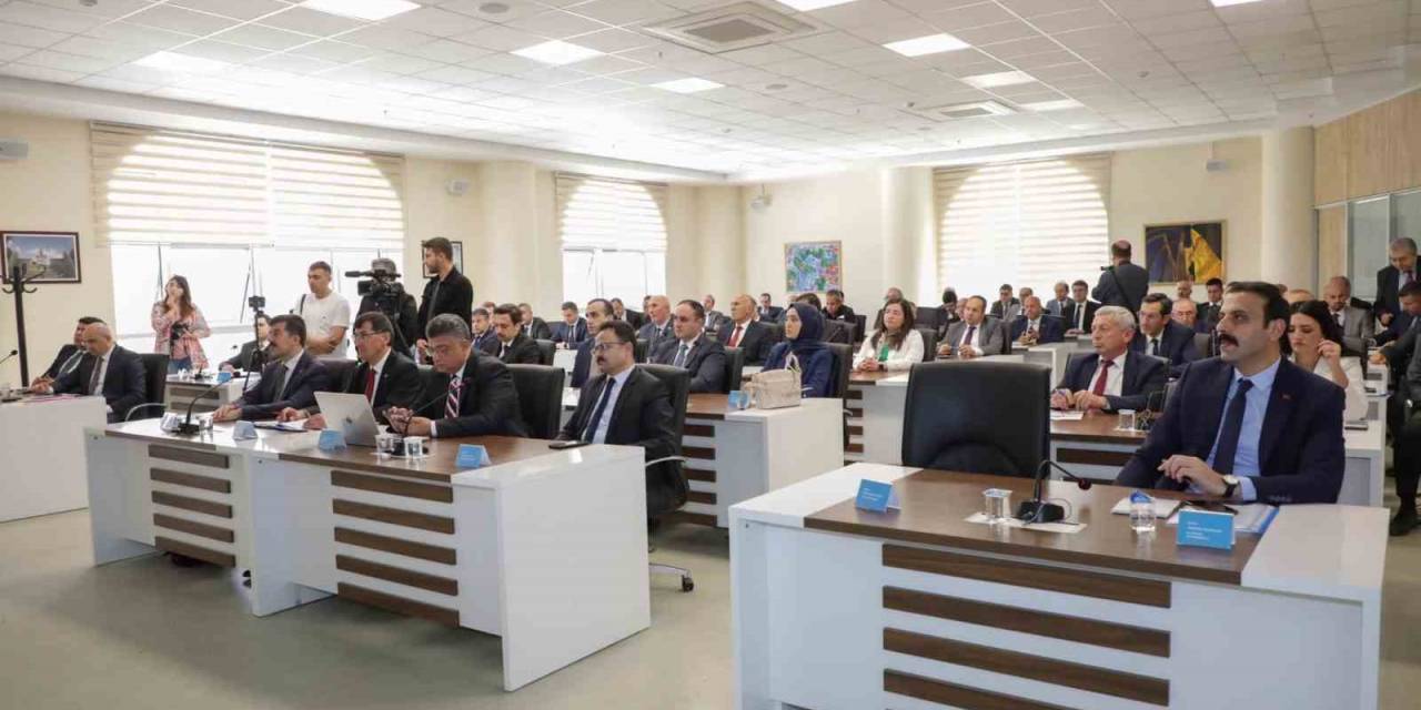 Kütahya’da 505 Kamu Yatırımına 8 Milyar 968 Milyon Tl’lik Ödenek