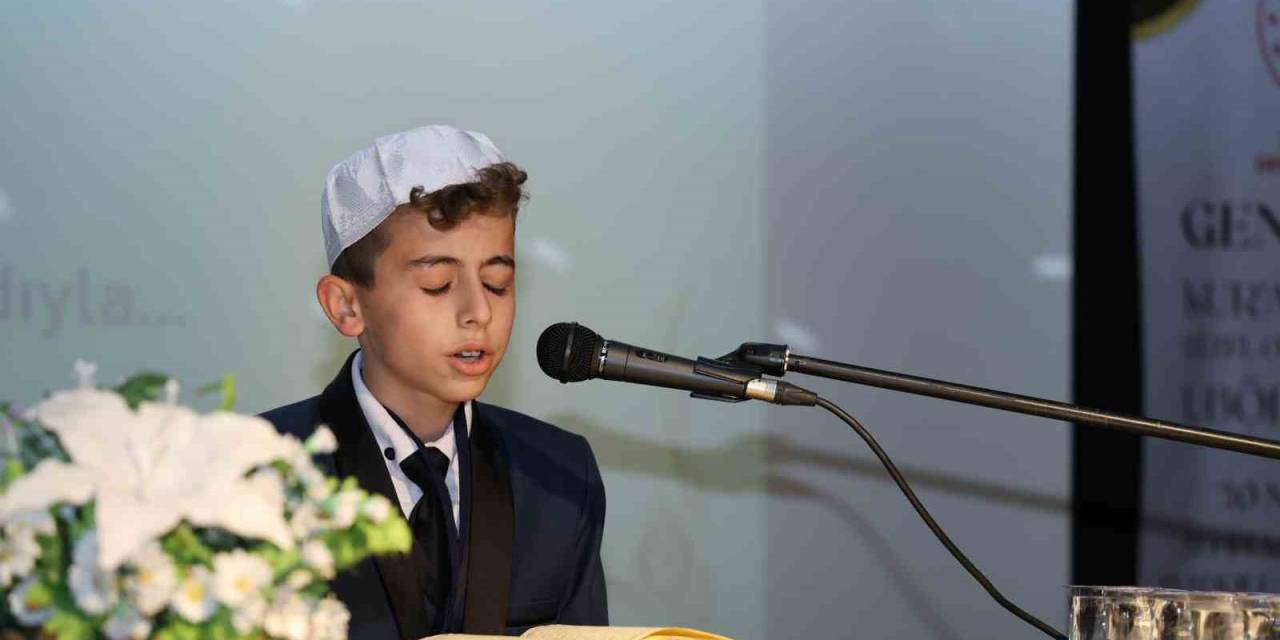 Kuran-ı Kerim’i En Güzel Okumak İçin Yarıştılar