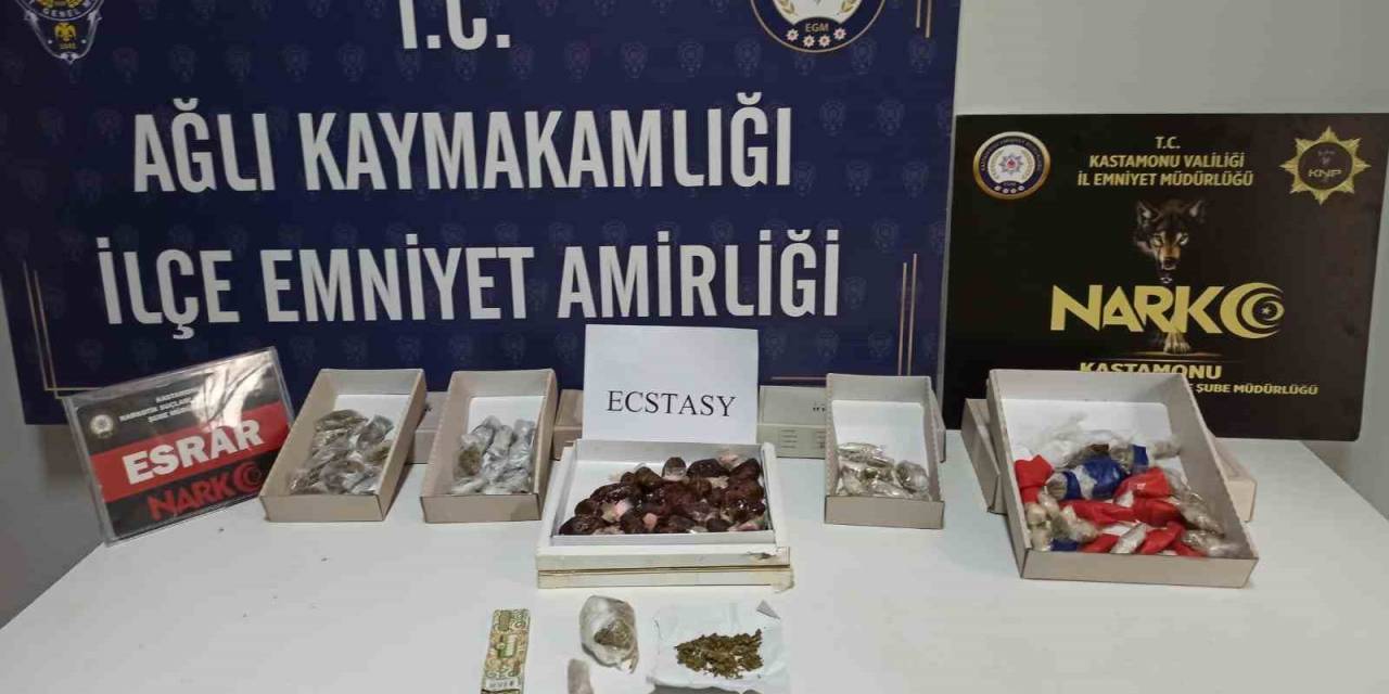 "Hırsızlık" Suçundan Aranıyordu, Uyuşturucuyla Yakalandı