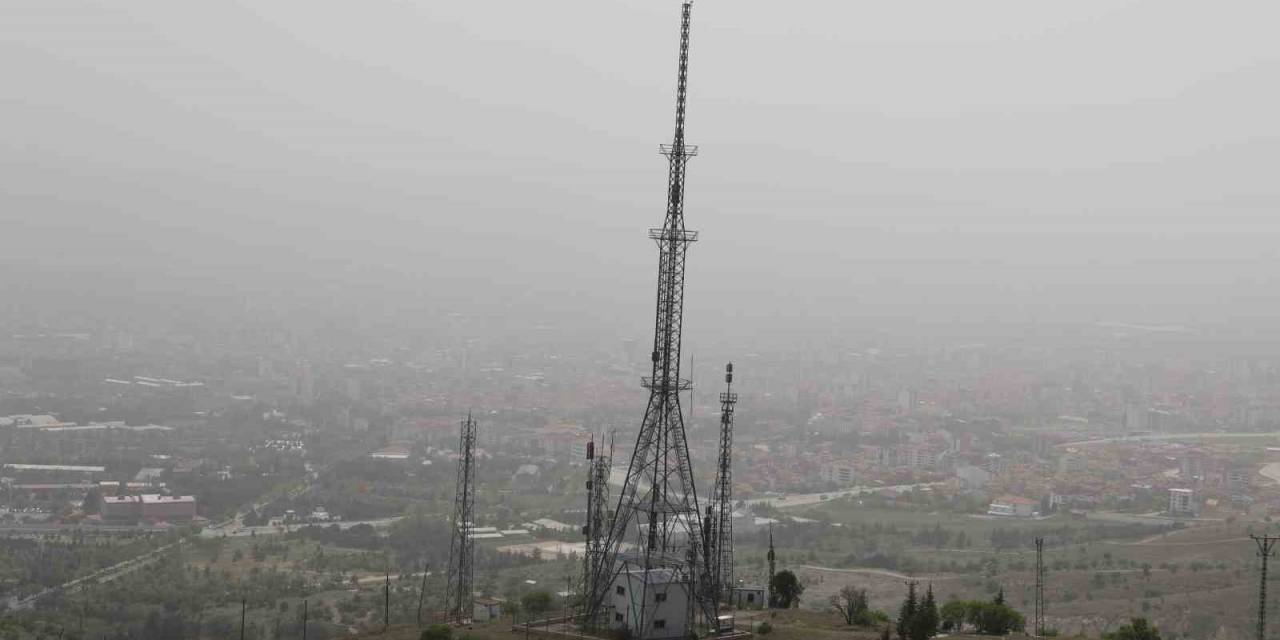 Elazığ’da Toz Taşınımı Etkili Oldu