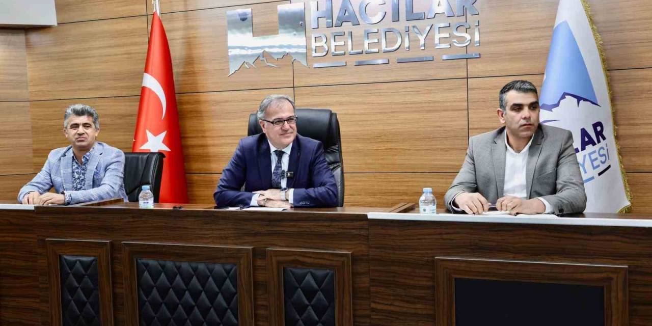 Başkan Özdoğan Muhtarlarla İstişare Toplantısı Yaptı