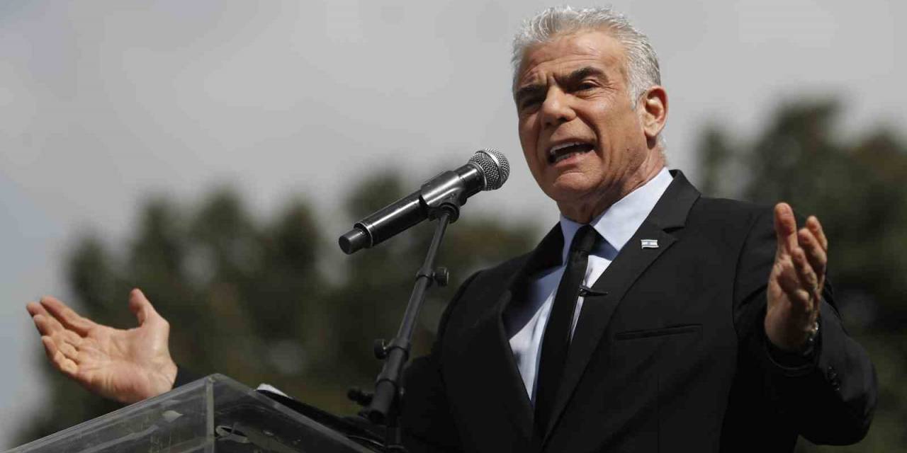 İsrail Muhalefet Lideri Lapid: "İsrail Devleti Sorumsuz Delilerin Rehinesi Haline Geldi"