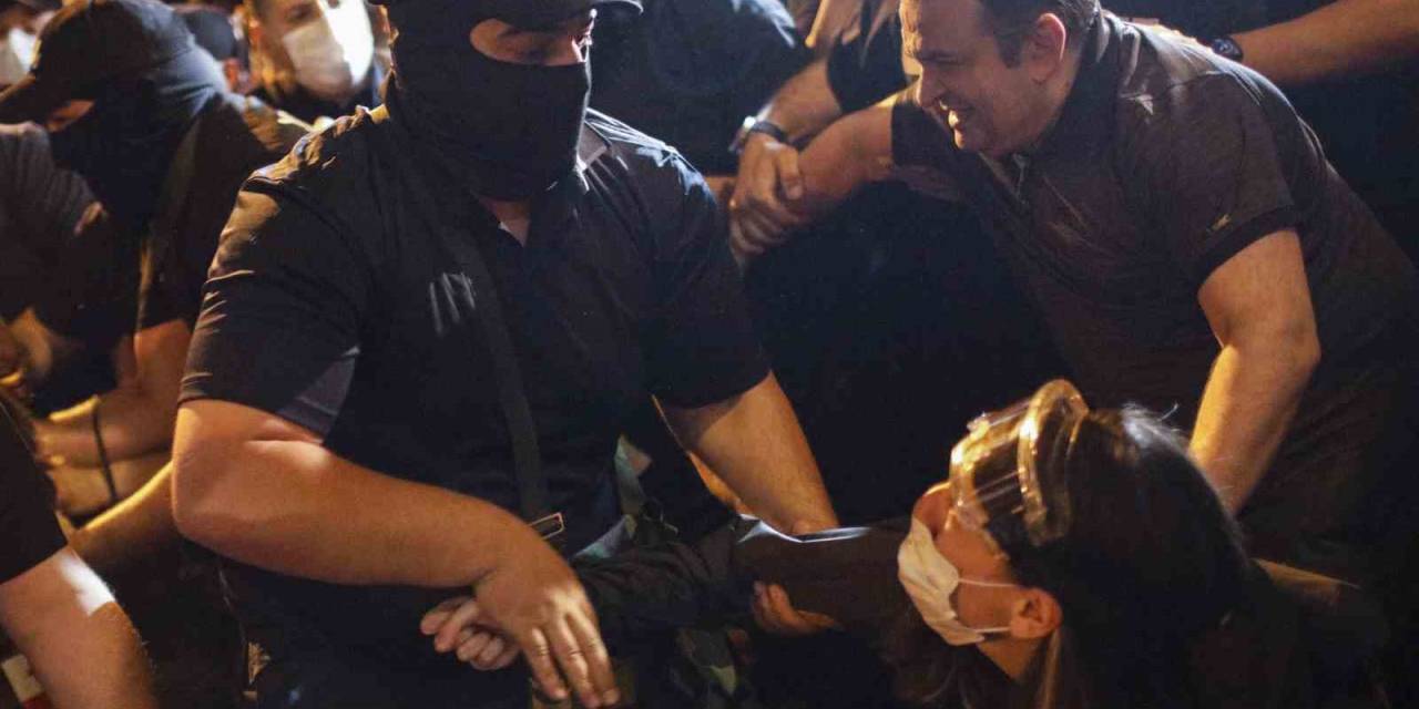 Gürcistan’da "Yabancı Etkinin Şeffaflığı" Yasa Tasarısı Protestosuna Polisten Sert Müdahale