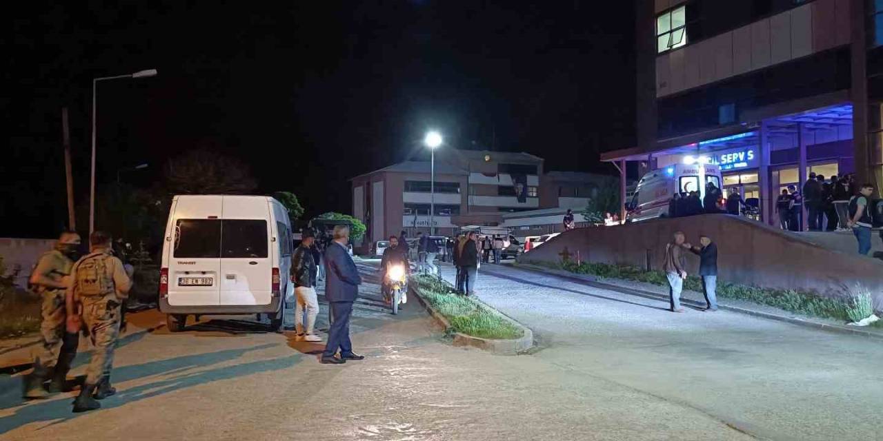 Kağızman’da Muhtarlık Kavgasında 3 Kişi Yaralandı