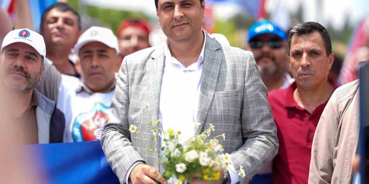 Yılmaz, İşçinin Bayram Coşkusuna Ortak Oldu