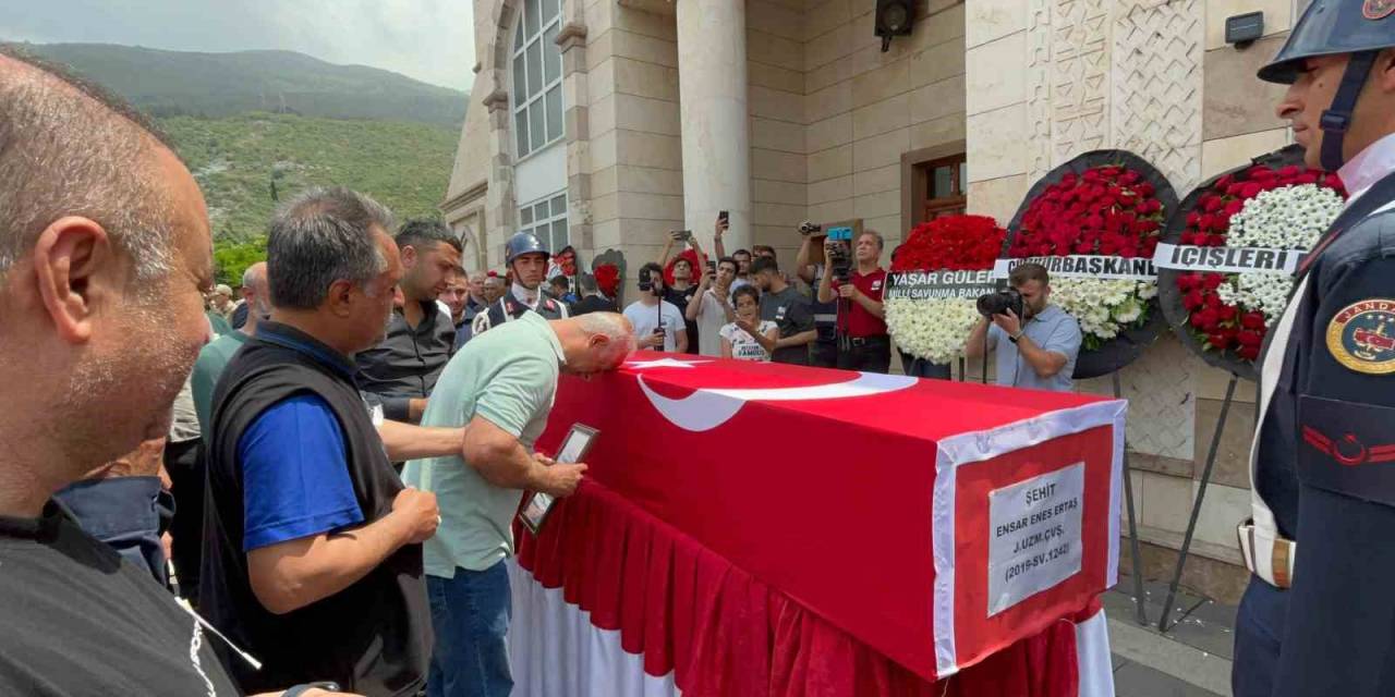 Şehit Uzman Çavuş Ertaş’a Hüzünlü Veda