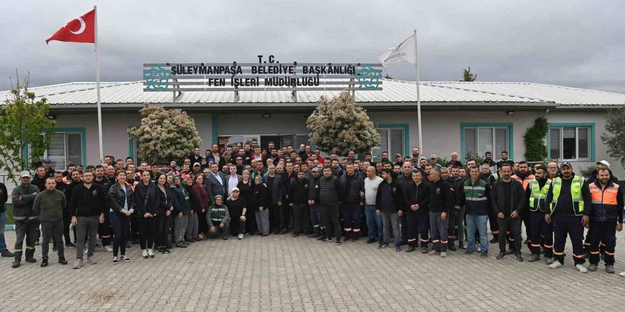 Başkan Nallar Belediye Emekçilerinin Bayramını Kutladı