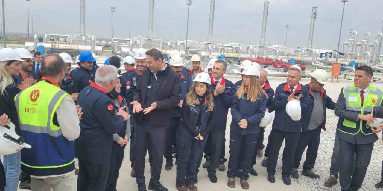 Bakan Bayraktar: “Türkiye, Yaklaşık 5.8 Milyar Metreküp Gazını Depoluyor”