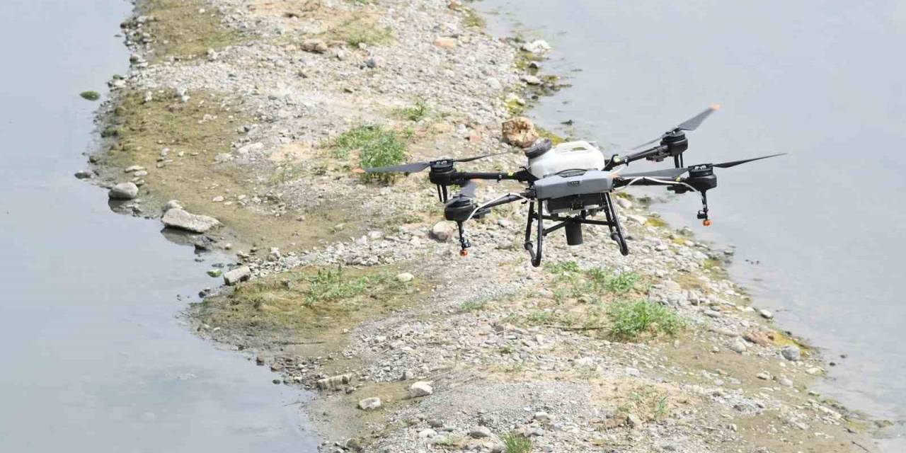 Dereler Dron İle İlaçlandı