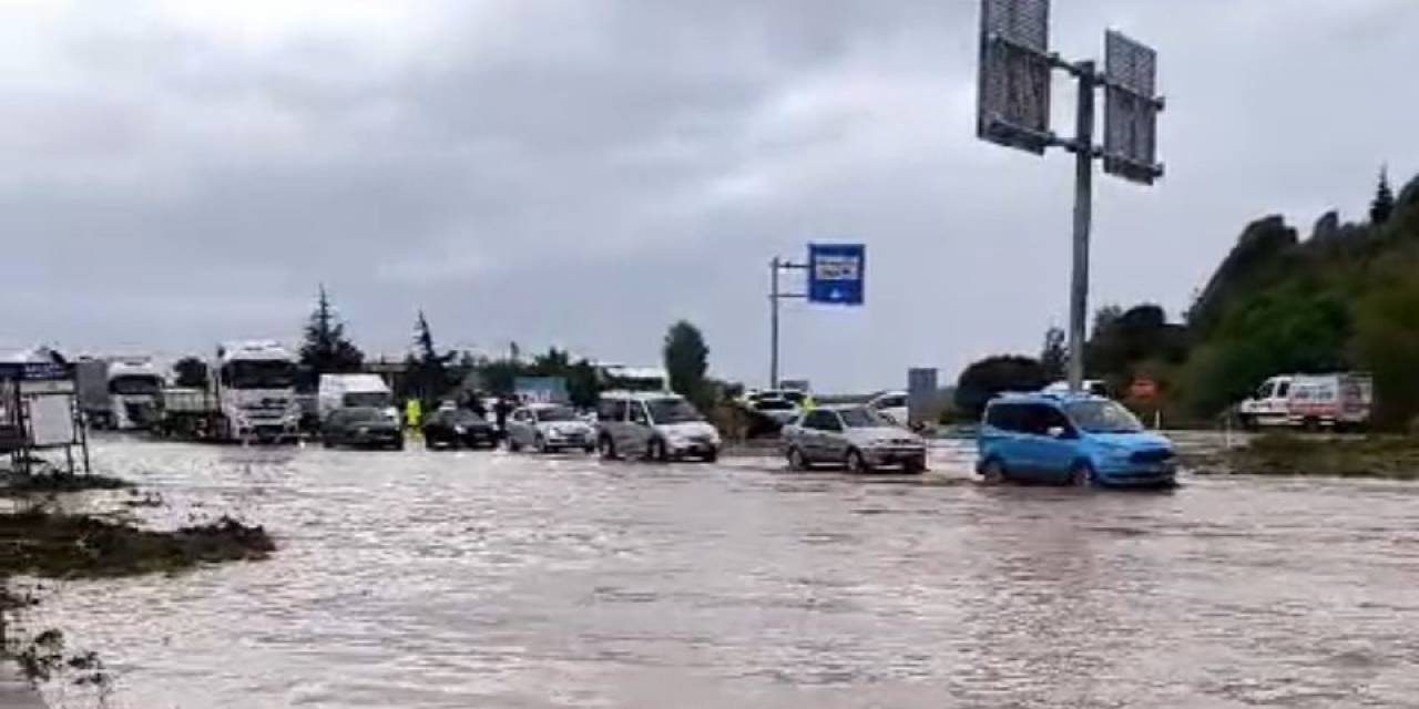 Nevşehir’de Sağanak Ulaşımda Aksamalara Neden Oldu