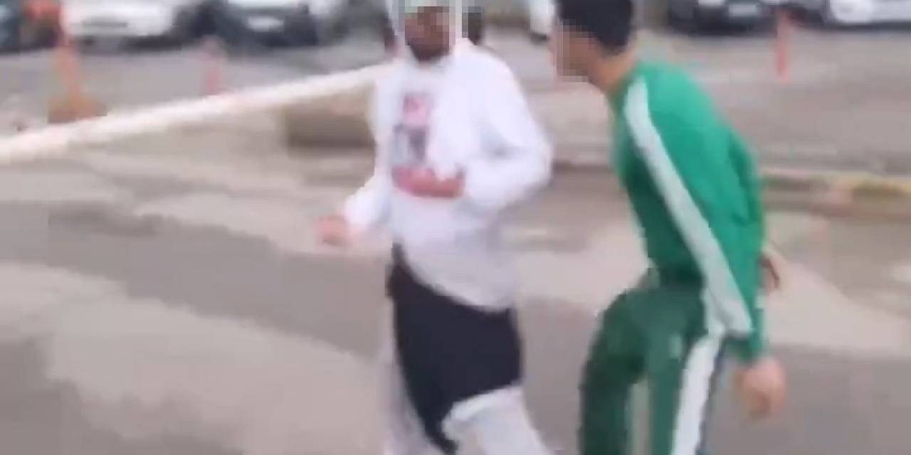 Yolda Yürüyenleri Sebepsiz Yere Korkutup Saldırmışlardı, Tutuklandılar