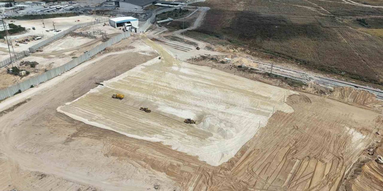 İsrail, 7 Ekim’den Bu Yana İlk Kez Erez Sınır Kapısı’nı Gazze’ye İnsani Yardım İçin Açtı