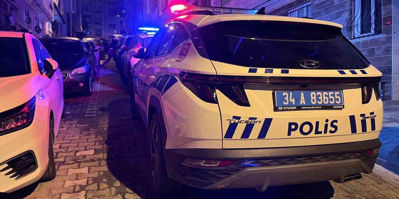 Esenyurt’ta Tartıştığı Babasını Silahla Vurarak Yaraladı