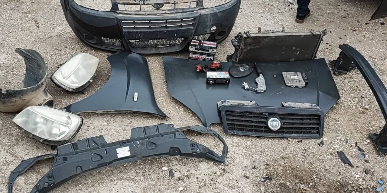 Sanayiye Bırakılan Aracın Parçalarını Çaldılar