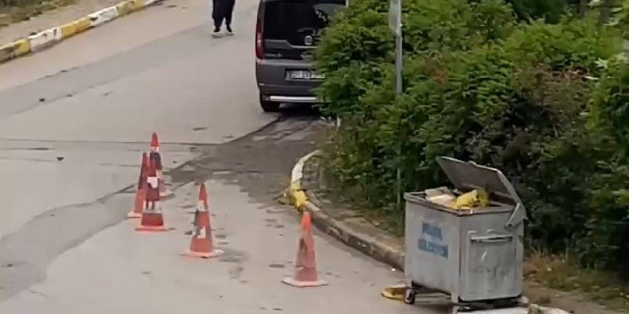 Pendik’te Genç Kadın Ailesine Sinirlendi, Hıncını Mahalledeki Araçlardan Çıkardı