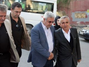 Ak Partili Metiner: "Yanlış Bir Karar, Ama Hayırlı Olsun”
