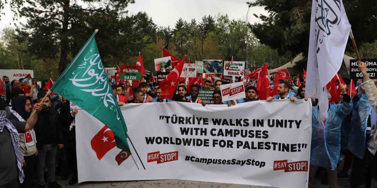 Atatürk Üniversiteli Öğrencilerden Filistin’e Destek Mesajı