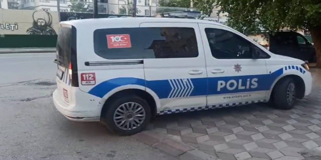 Ankara’da Bir Kişi Tartıştığı Kadını Boğazından Bıçaklayarak Ağır Yaraladı