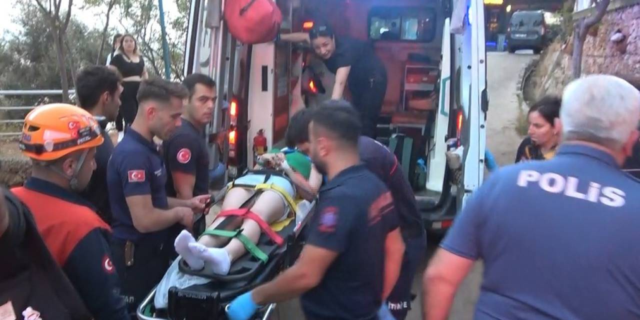 Genç Kızın Falezlerdeki Manzara Keyfi Hastanede Bitti