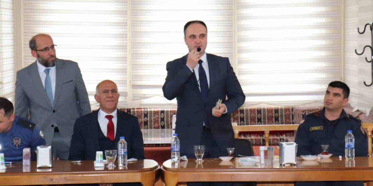 Hisarcık Kaymakamı İsmail Tosun’a Veda Yemeği