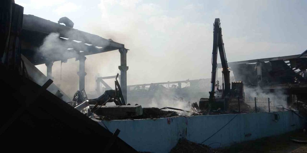 Elektrikli Bisiklet Fabrikasındaki Yangının Büyüklüğü Gündüz Ortaya Çıtı