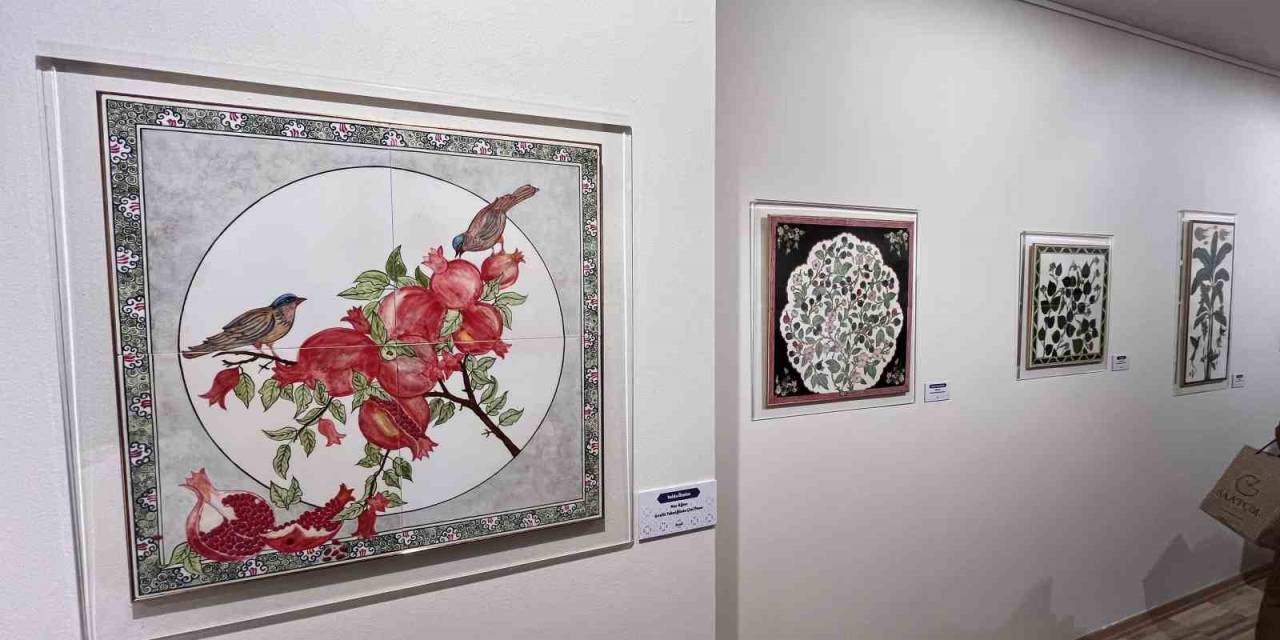 Fatih’te “Renkler Dile Geldi” Çini Atölyesi Sergisi Açıldı