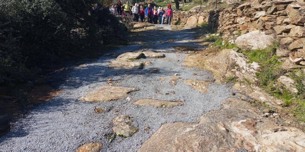 Bakanlıktan Beton Dökülen Antik Yolla İlgili Açıklama: "İzinsiz Uygulamalar Kaldırılacak"