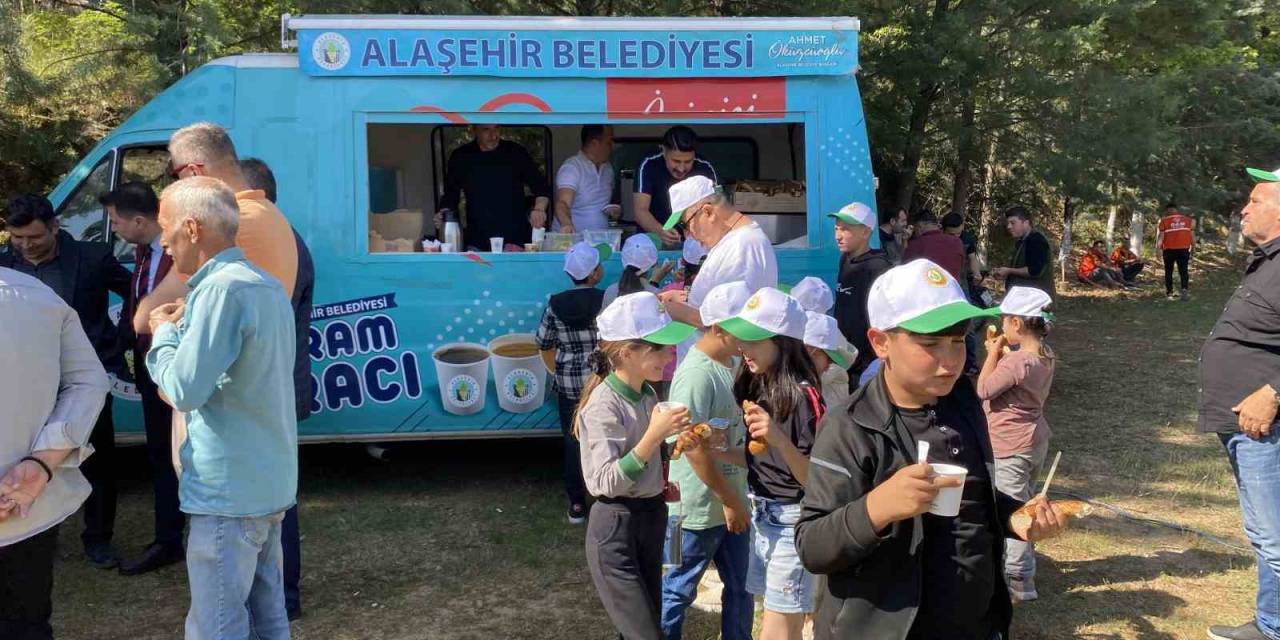 Manisa Ormanlarını Korumak İçin Yürüdüler