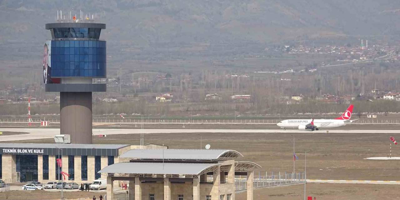 Tokat’ta Uçan Türk Hava Yolları’nın Bilet Fiyatları, Yolcuyu Sivas’a Kaçırdı