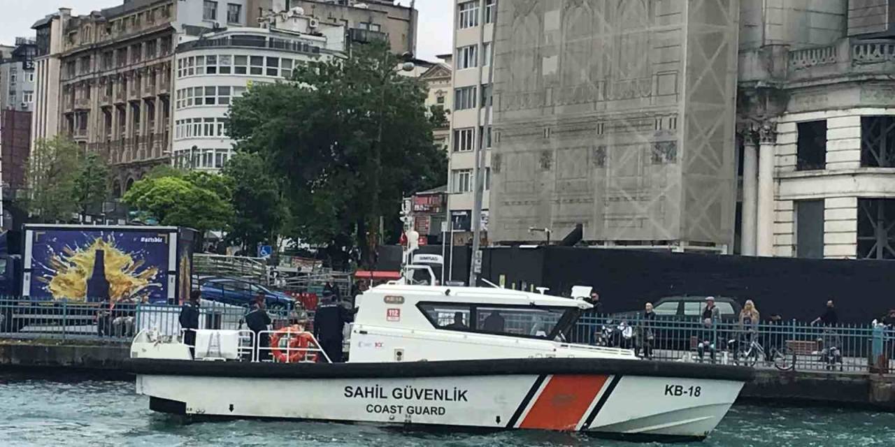 Galata Köprüsü’nde Dalgıçlarla Hayalet Ağ Temizliği Yapıldı
