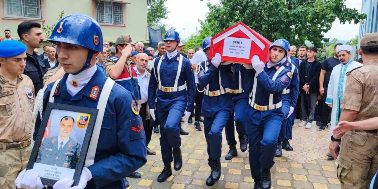 Hataylı Şehit Son Yolculuğuna Uğurlandı