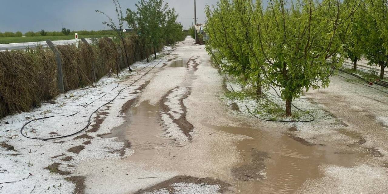 Karaman’da Dolu Ve Sel 100 Bin Dekar Ekili Alanda Zarara Yol Açtı