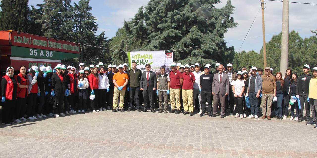 Kula’da ‘Orman Benim’ Etkinliği Düzenlendi