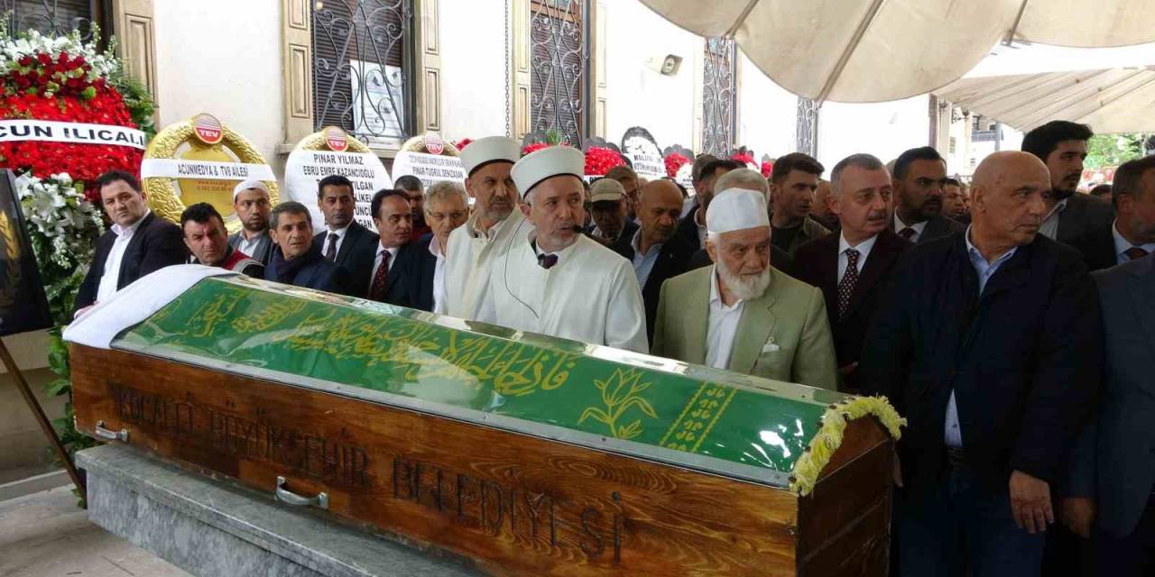 Acun Ilıcalı’nın Amcası Son Yolculuğuna Uğurlandı