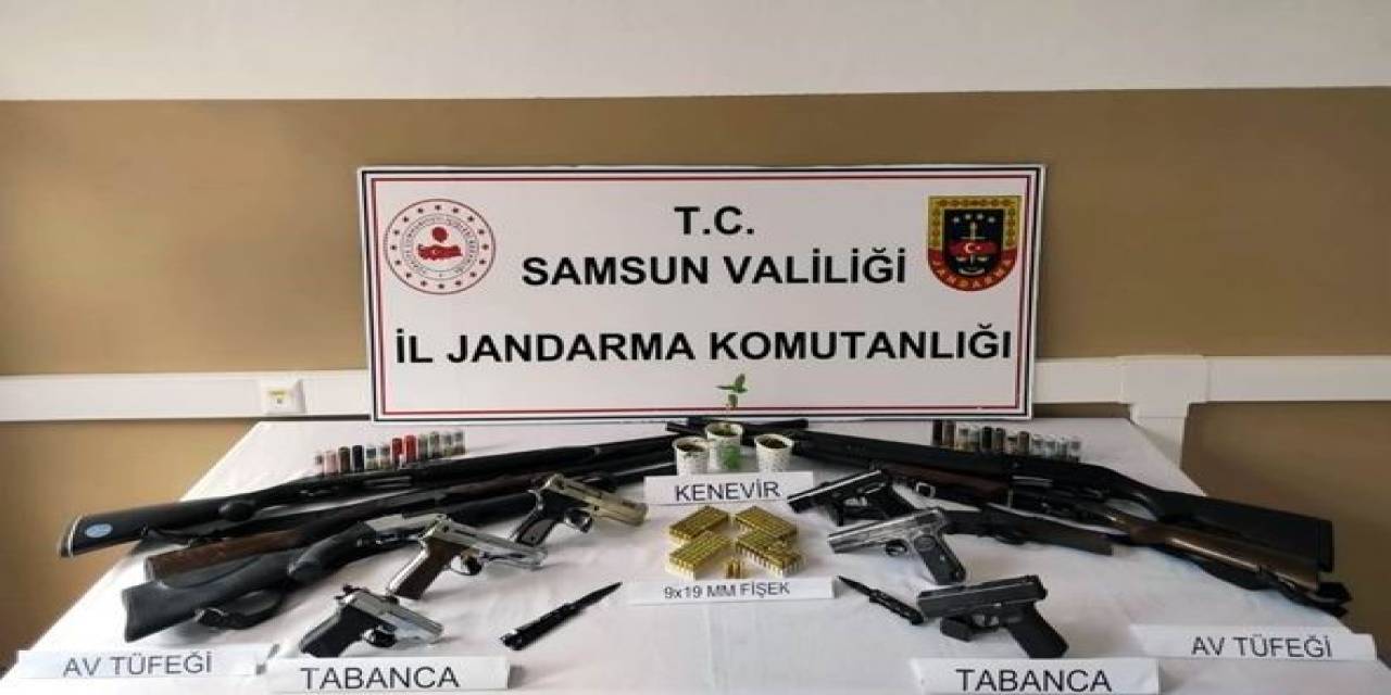 Jandarma Suç Ve Suçluya Geçit Vermedi