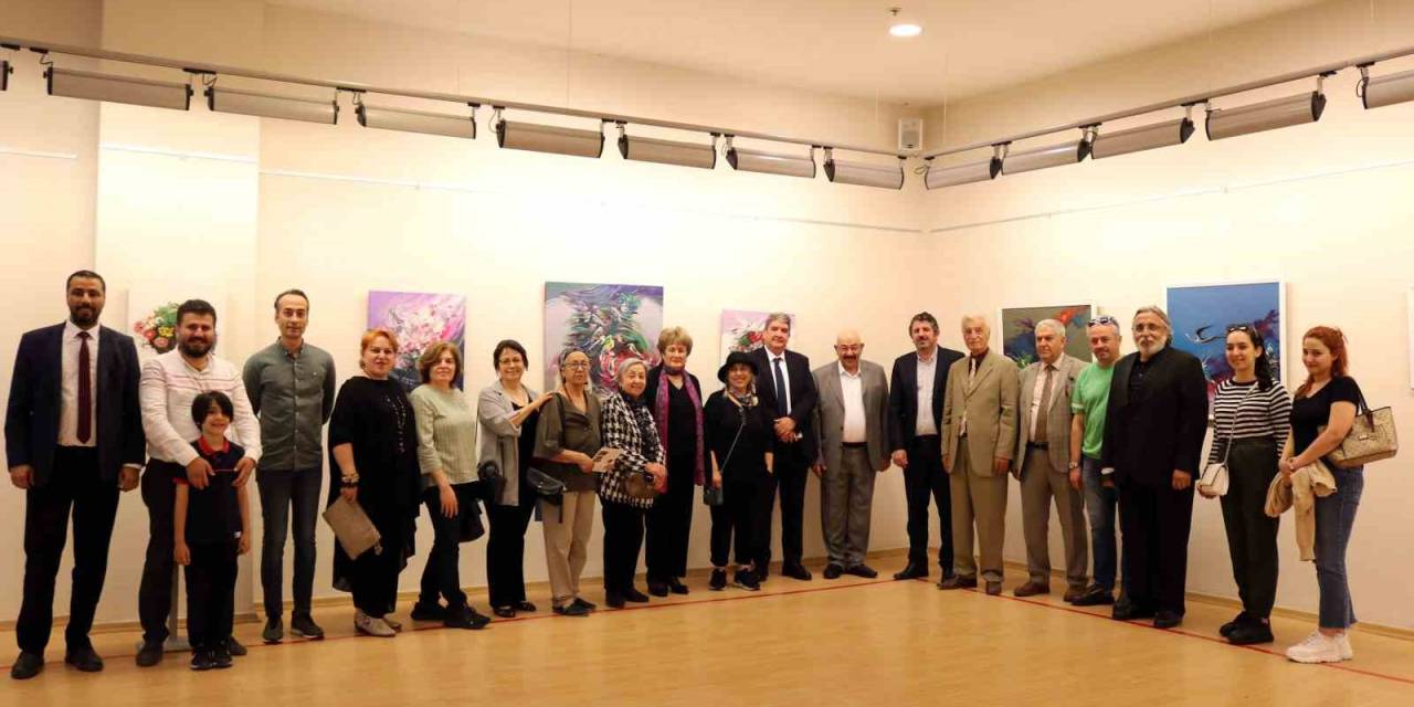 Kuşların Şarkısında Renkler Temalı Resim Sergisi