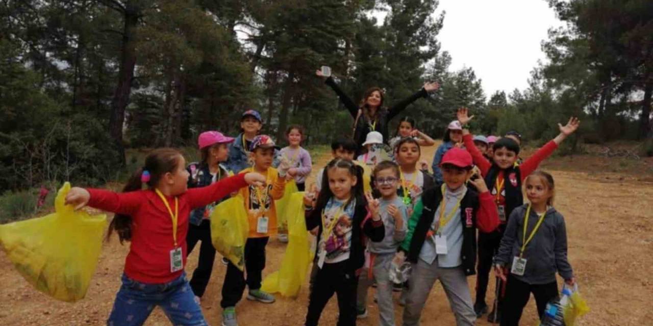 Minik Öğrenciler Doğada Tasarruf İçin Çalışarak Herkese Örnek Oldular