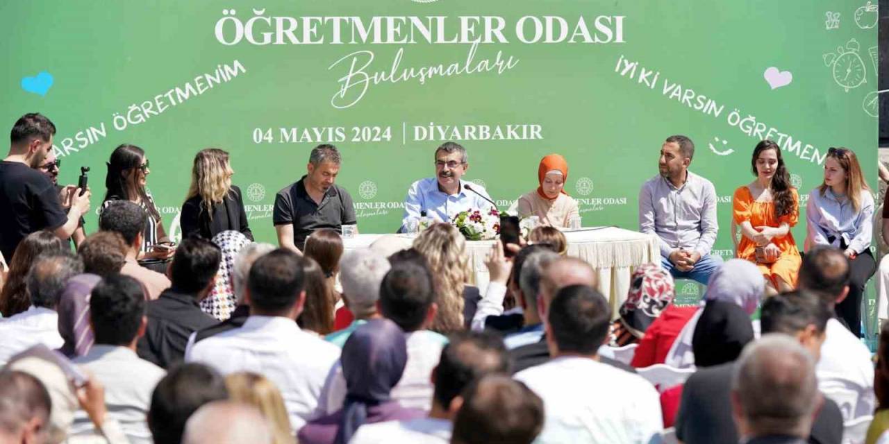 ‘Öğretmenler Odası Buluşmaları’nın 10’uncusu Diyarbakır’da Gerçekleşti