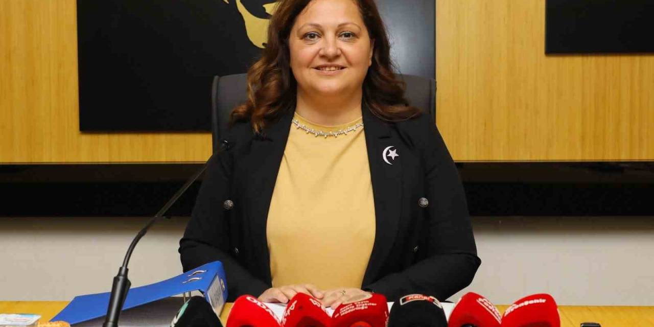 Afyonkarahisar’da Evlenmek İsteyen Sığınmacılardan Belediye 10 Bin Tl Alacak